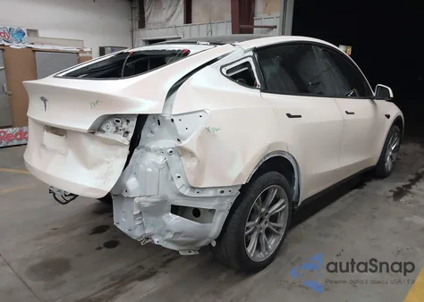 2023 Tesla Model Y from USA, damaged, VIN 7SAYGDEE1PA195578